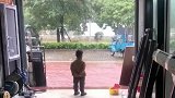 就这背景长大了肯定要当大官