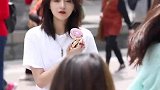 大家看看这么多人，都在拍什么？