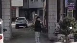 知道的是妹妹相亲，不知道还以为是警匪片
