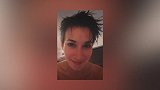 卢靖姗婚后就开工，为角色剪短发又美又飒，新戏搭档余文乐