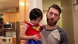 外国夫妇为什么喜欢收养中国孩子，看看他们的表现，谁不喜欢呢