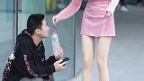 小哥还以为桃花运来了呢！这小姐姐太过分了吧？