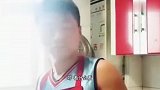 就这牙齿，咬到舌头一定很痛吧