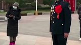 老兵转业回家，家人精心准备欢迎仪式