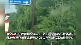 园林绿化花盆种到路灯杆上，市民质疑无用又危险，工作人员：会反映问题