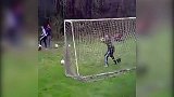 中超-17赛季-把球给我我要回家！ 外国网友自制加农炮训练门将被吓跑-专题