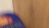 法斗犬从不拿正眼看人，还总在作死的边缘试探，主人都被它气笑了