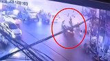 泰州一男子酒驾连撞11车 致人员受伤多车受损