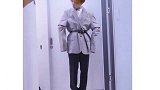 王晨艺的韩国之旅，和老师们的合舞很顺利