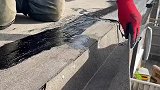 国外的屋顶防水使用毛毡加沥青，这样的效果你觉得如何？