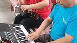 郧阳艺人二胡演凑###亲亲日亲上加亲