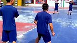 多少带点私人恩怨