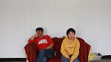 短剧：董事长低调去村里捐赠物资，却被村长轰出村，结局村长后悔
