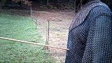 500年前的铠甲能挡住子弹吗？小伙亲自测试，结局太震撼！
