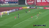 上港再获反击良机 胡尔克碾压式表现射门角度太正