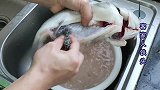 煎鱼想要不散又入味？记住不要直接下锅，多做一步，鱼肉香嫩好吃