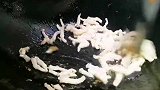 卤肉饭家常做法，步骤详细简单实用，肥而不腻甜咸适口，巨费米饭