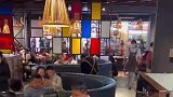 高峰期断燃气，老板已经哭晕在厕所了