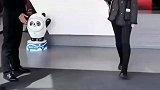 女销冠下班刚好碰到客户，一秒换衣服一秒清场