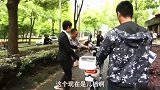 安家花絮孙俪罗晋学骑电动，孙俪对工作人员大喊快走开