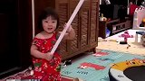 小棉袄替爸爸“报仇”