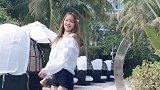 这个小姐姐真美，还有一双筷子腿，网友我好像心动了！