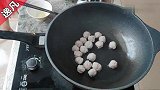家常菜：冬瓜肉丸煲，味道醇厚好喝！
