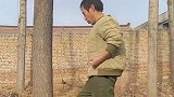 我们村的武术大师，一顿操作猛如虎，十里八村的没人敢招惹！
