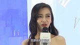 黄晓明baby罕秀恩爱！隔空穿情侣装太甜蜜，力破婚变传闻？