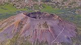意大利 维苏威火山 是欧洲最危险的活火山，它的上一次喷发直接将庞贝城淹没