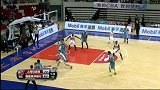 CBA-1314赛季-常规赛-第1轮-王哲林捡起球上篮 曾文鼎盖大帽出底线-花絮