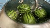 花饽饽又整活了带籽的西瓜，没削皮的山药太卷了