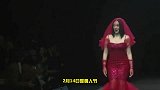情人节钟丽缇晒全家福，穿大红礼裙美艳十足，与张伦硕美满！
