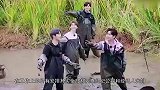 当红偶像男团UNINE上节目不敢吃饭，汪涵怒怼其经纪人好霸气