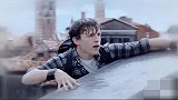 阴霾还在无情吞噬你，所谓的生命，合上手看远方