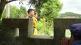 四川方言：老坎嫁女，机关算尽，哪知女大不中留！