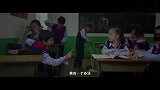 老师收到小学生的邀请信，满心欢喜来到地点，下一秒差点崩溃！
