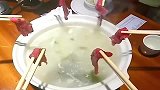火锅大家都见过，这样涮肉方式还是第一次见，简单粗暴，简直爱了