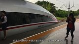 中国高铁亏损高达4万亿，却还在继续建造，到底是为什么