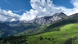 找到了一个媲美鱼子西，牛背山