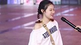 街头采访 街拍 街访 爱笑女孩运气不差