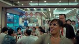 乌鸦哥参加拍卖会，偶遇陈浩南，这打招呼的姿势太经典了！
