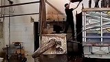 一顿操作猛如虎，苹果都摔坏了