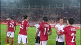 恒大球迷拉横幅diss自家球员  国安早有先例