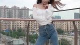 我害怕被风吹走，所以不敢到处瞎溜达