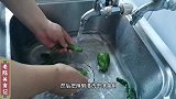 地道家常菜辣椒炒鸡蛋，两步诀窍教你，脆爽滑嫩解馋