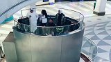 外国人的电梯，都是露天观景的，想法就是先人一步！