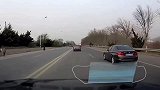 行车记录仪自己开的慢，还嫌别人超的快