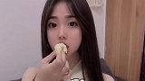 小姑娘与小伙的搞笑对话：为什么找我呀