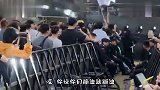早上遛狗捡的，我还以为是武功秘籍呢，可越练越不对劲